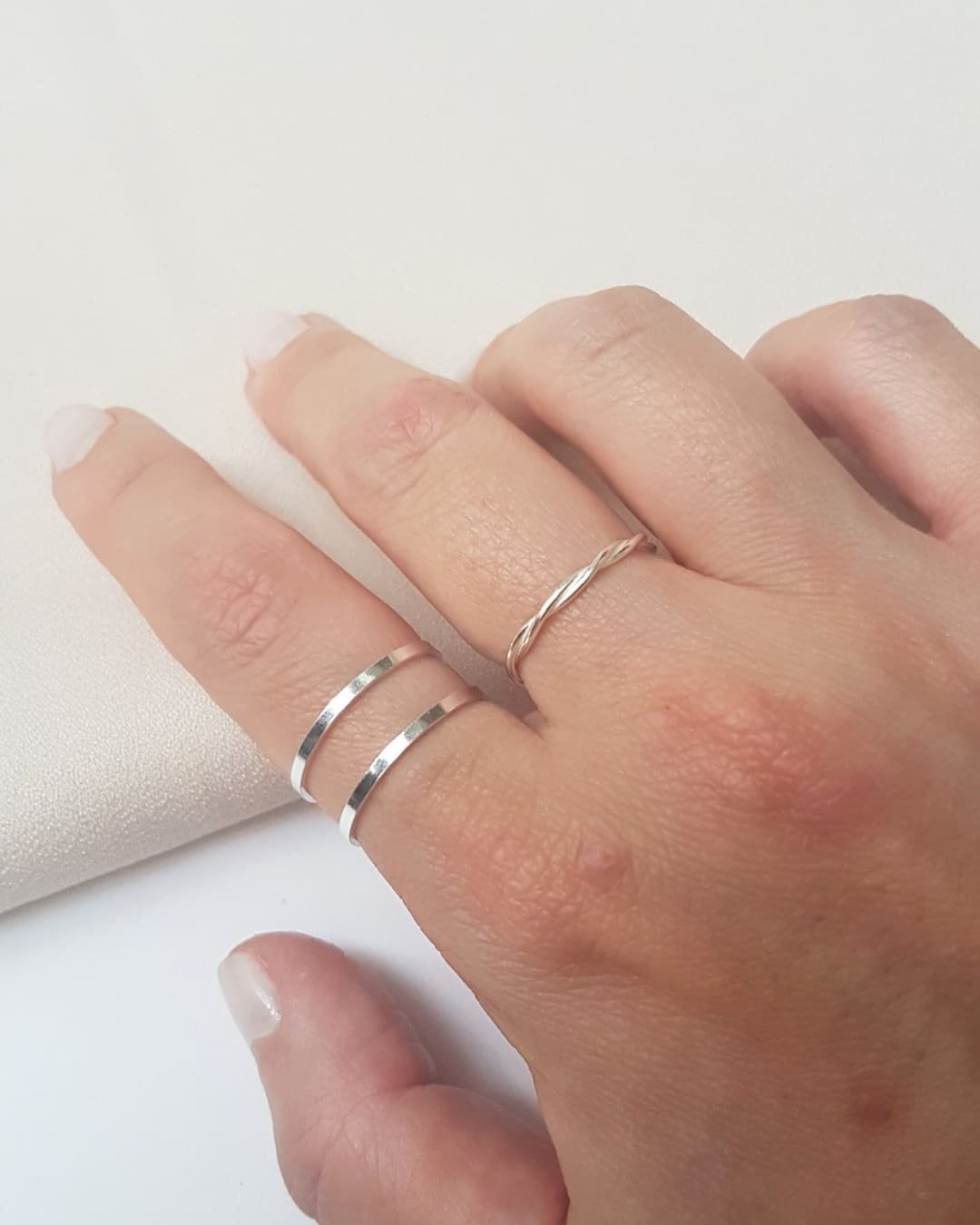 ANEL FIO DUPLO ESPAÇADO AJUSTÁVEL PRATA 925