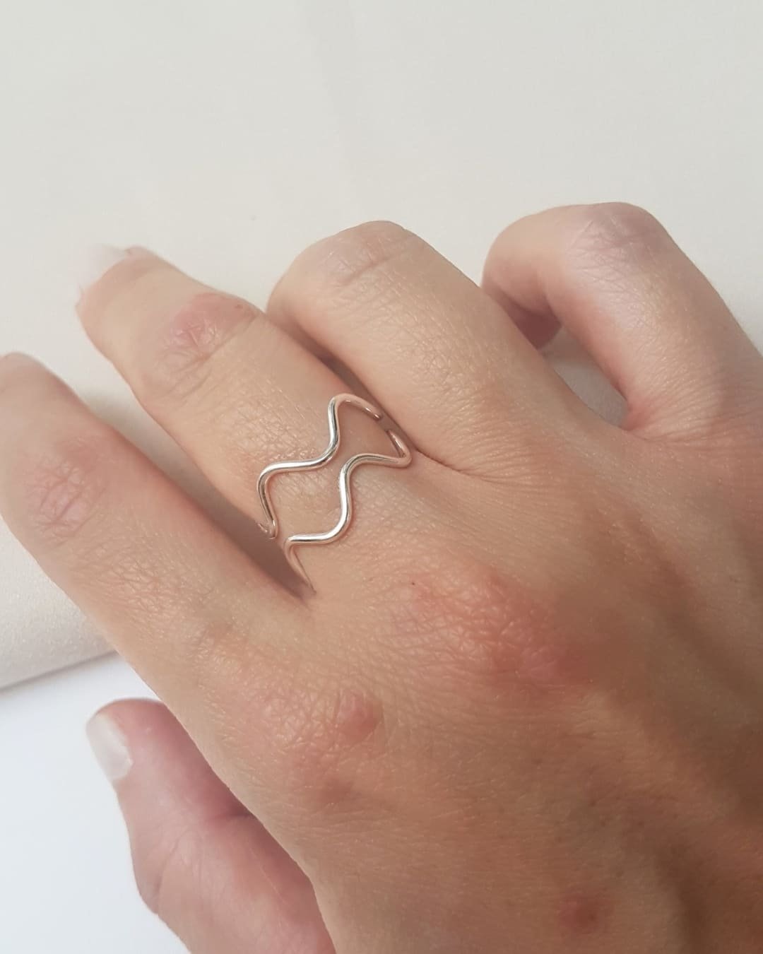 ANEL FIO DUPLO ONDULADO AJUSTÁVEL PRATA 925