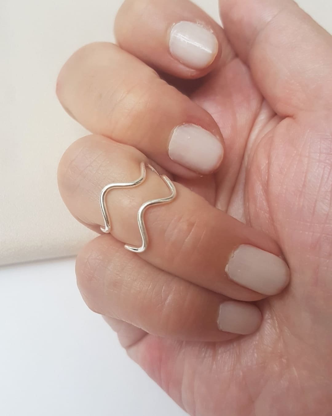 ANEL FIO DUPLO ONDULADO AJUSTÁVEL PRATA 925