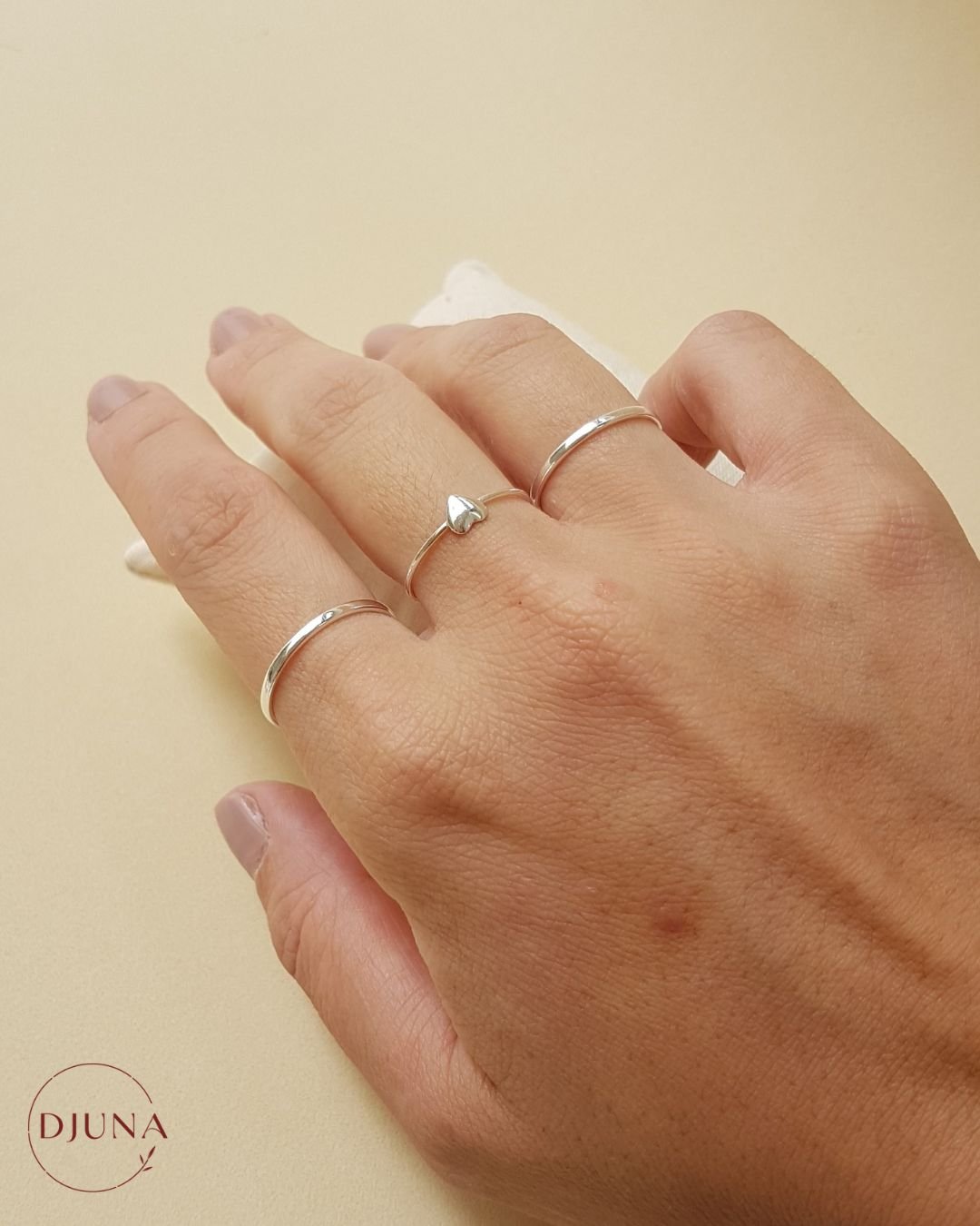 ANEL LISO FINO TIPO ALIANÇA DE PRATA 925