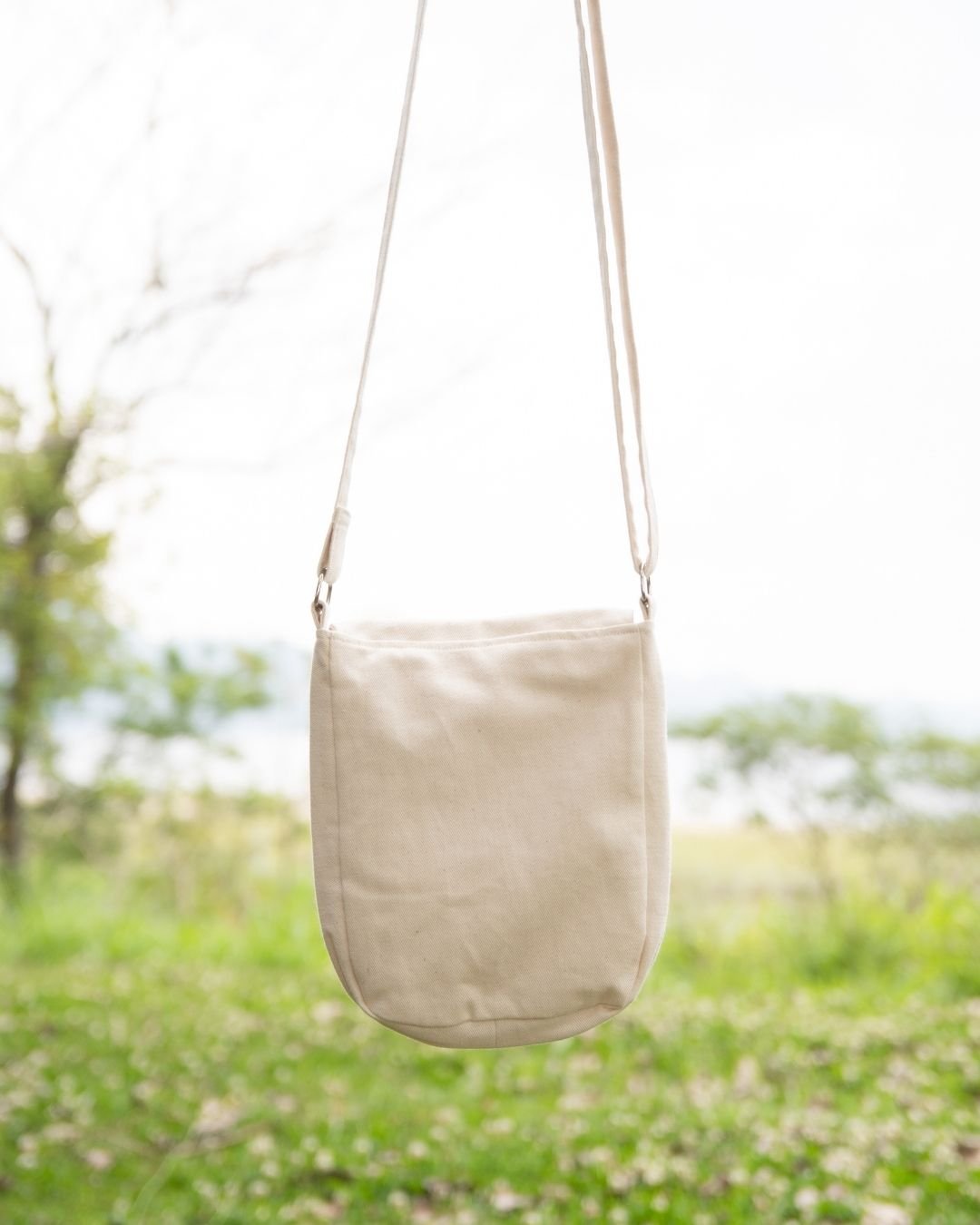 BOLSA LATERAL CRU LISA