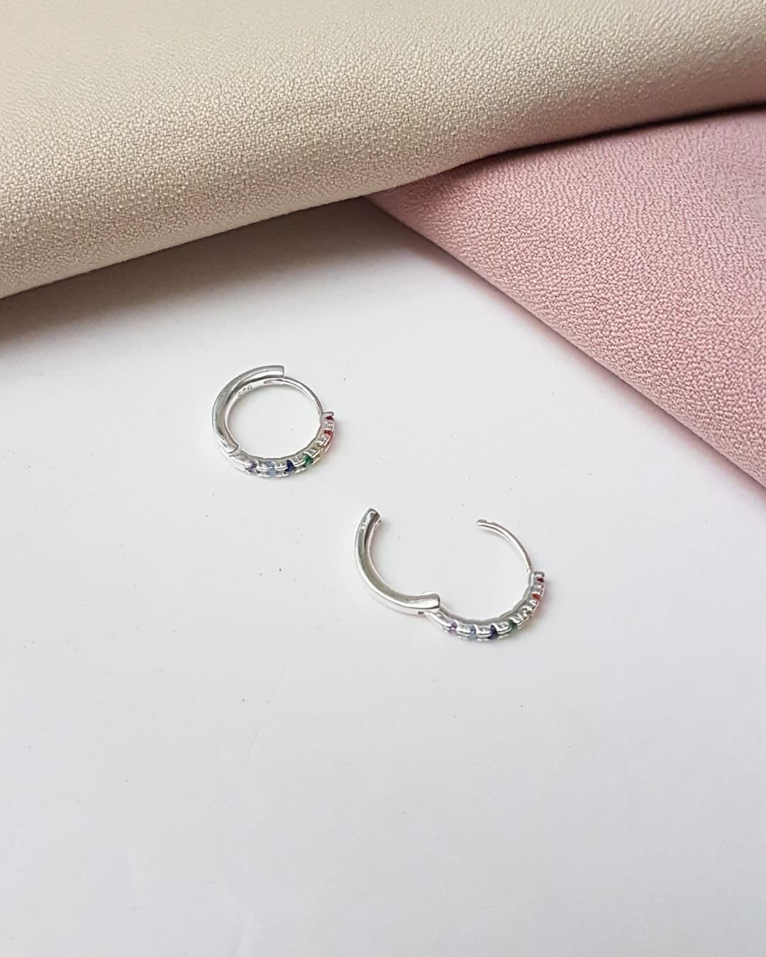 BRINCO ARGOLA CLICK COLORIDA PRATA 925