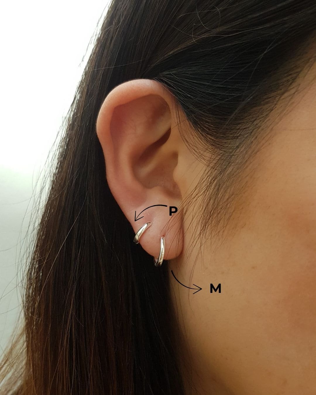 BRINCO ARGOLA CLICK LISA FIO REDONDO DE PRATA 925