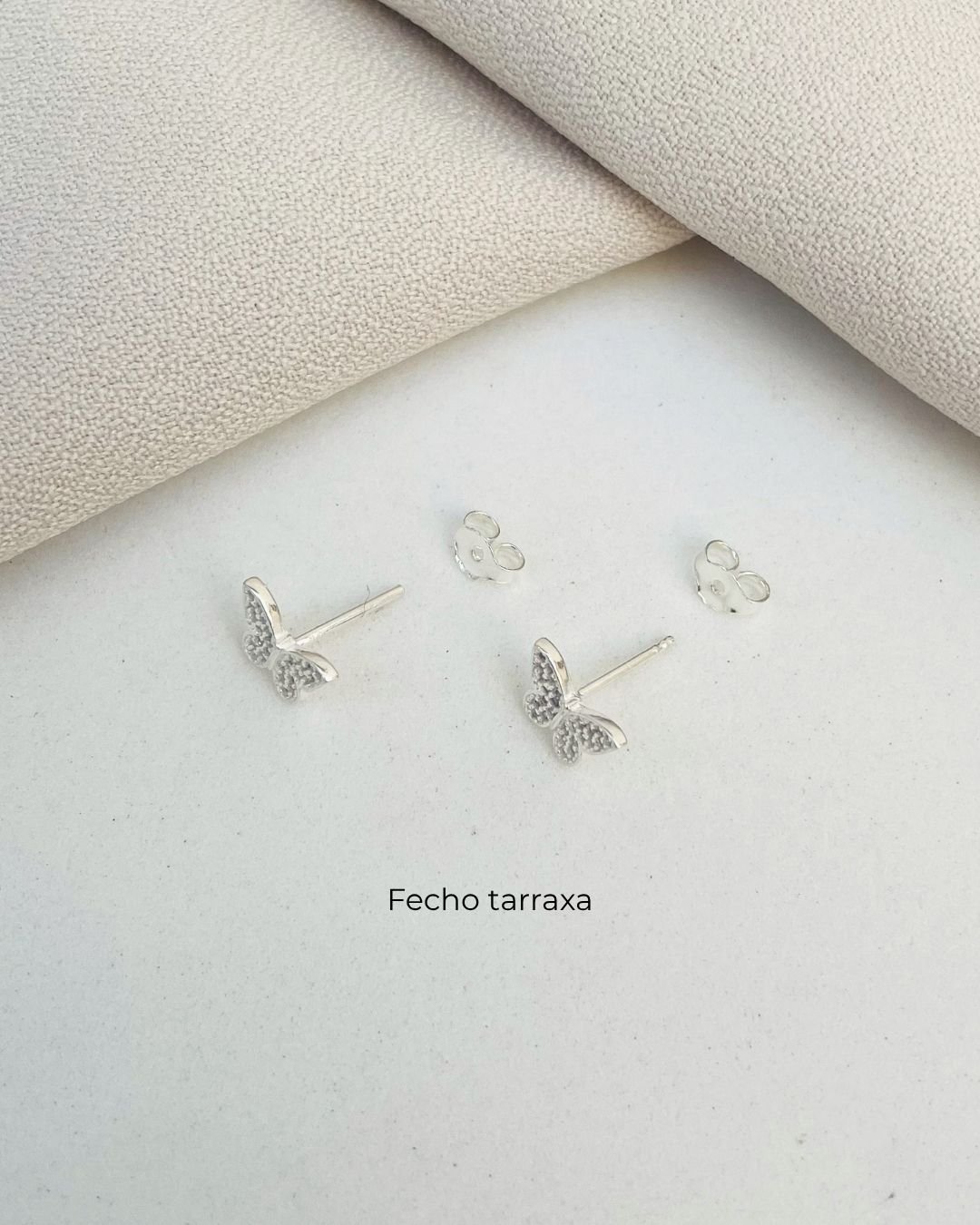 BRINCO BORBOLETA BORDA E ZIRCÔNIAS PRATA 925