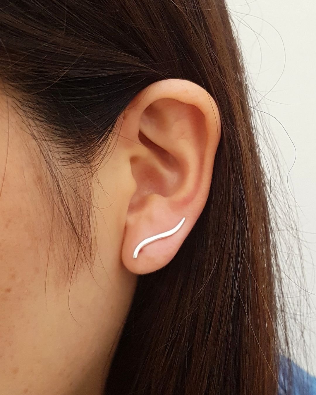 BRINCO EARCUFF FIO ONDULADO LISO PRATA 925