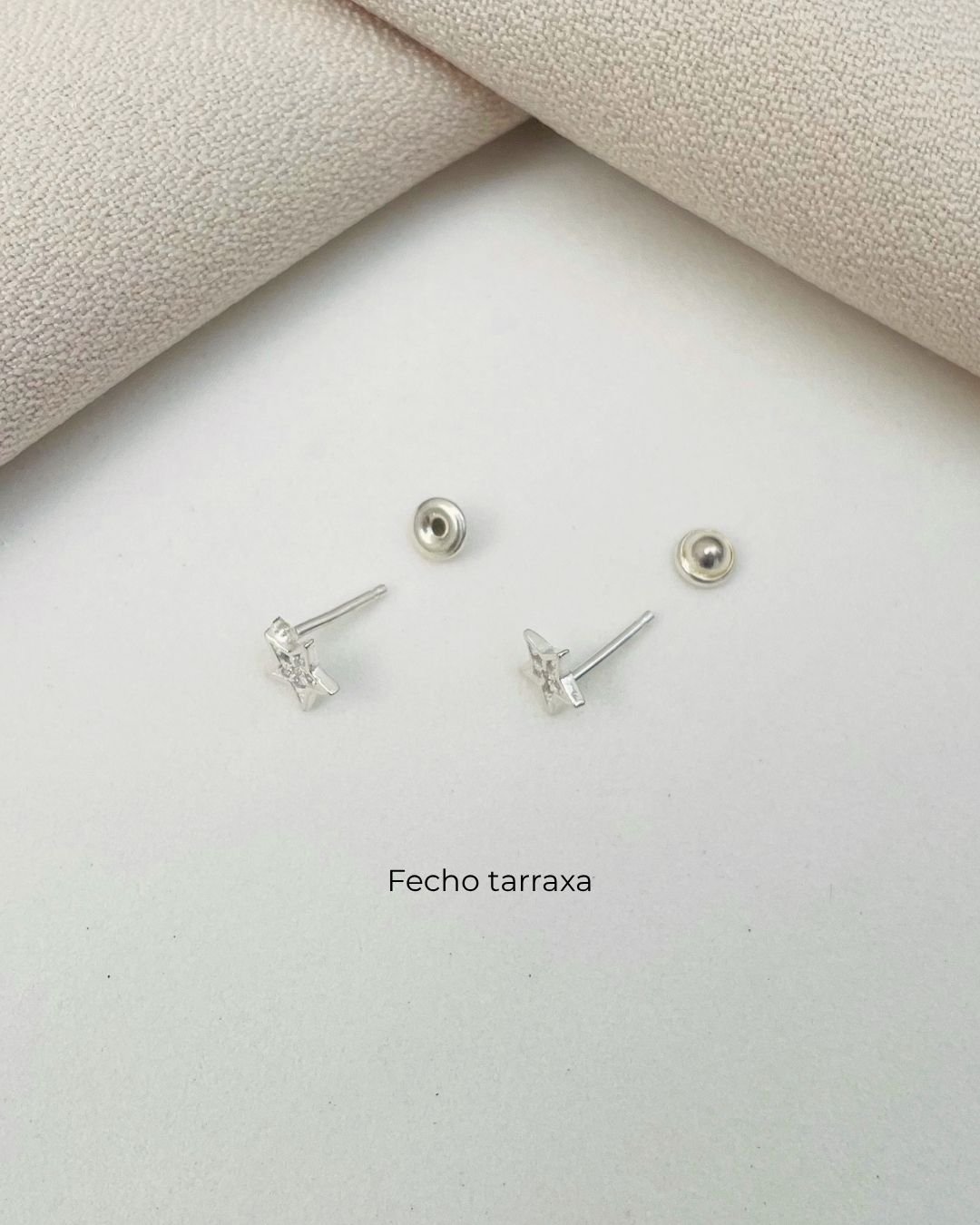 BRINCO ESTRELA BABY ZIRCÔNIAS E PRATA 925