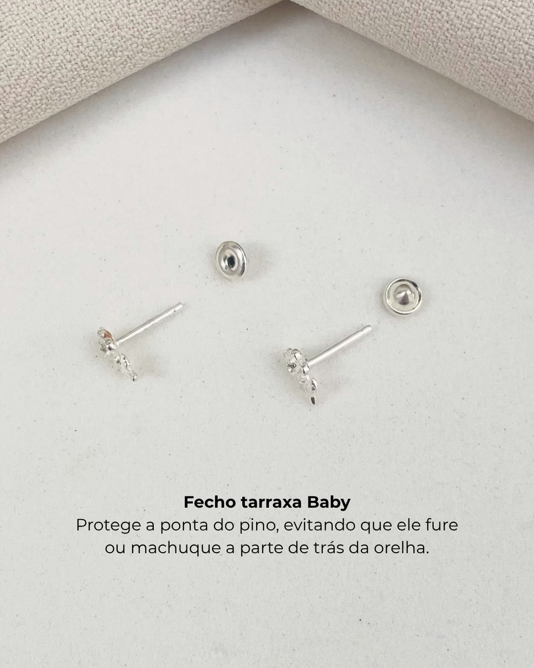 BRINCO FLOR E FOLHA BABY ZIRCÔNIAS E PRATA 925