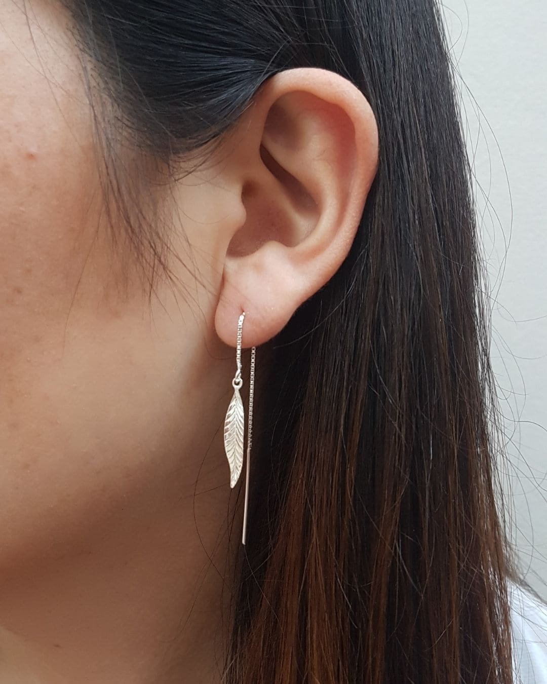BRINCO FOLHA PASSANTE DE PRATA 925