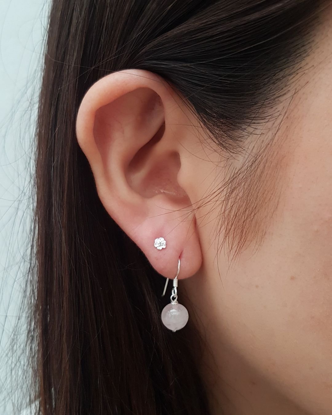 BRINCO QUARTZO ROSA PEDRA NATURAL ANZOL PRATA 925