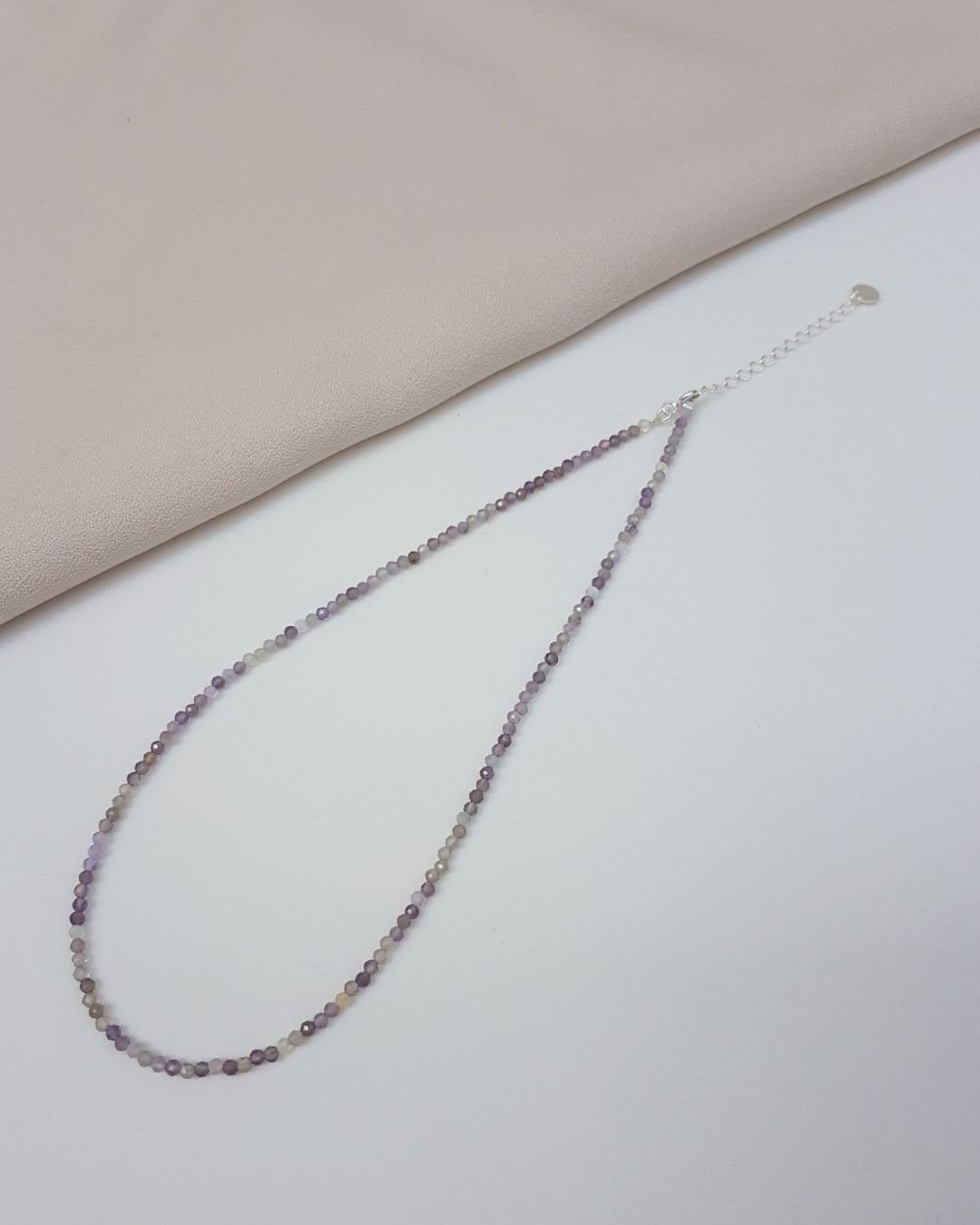 COLAR AMETISTA MESCLADA PEDRAS NATURAIS LAPIDADAS 2MM PRATA 925