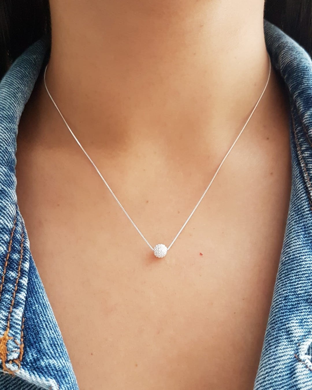 COLAR BOLINHA ZIRCÔNIAS TRANSPASSADA DE PRATA 925