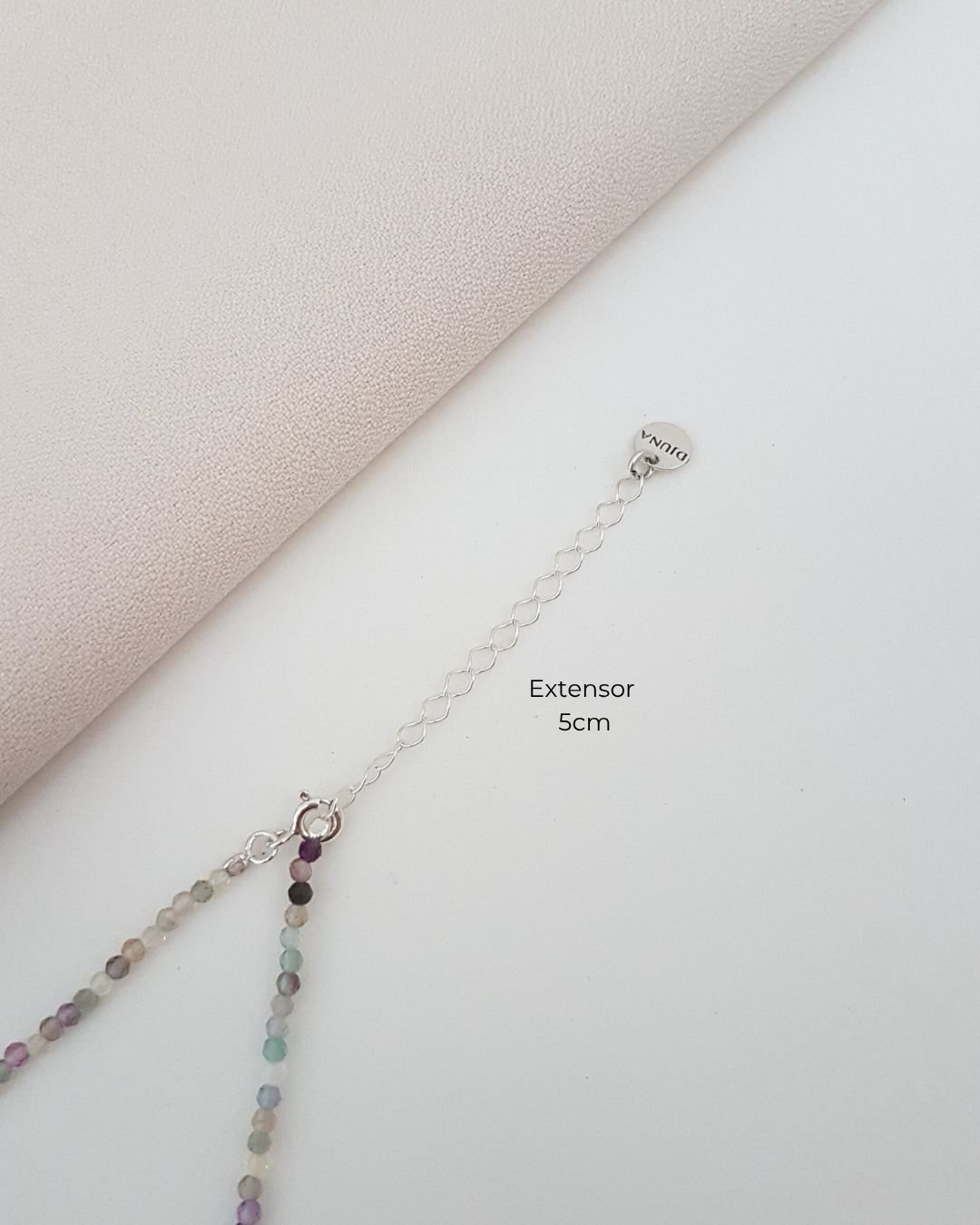 COLAR CHOKER FLUORITA PEDRAS NATURAIS LAPIDADAS 2MM PRATA 925