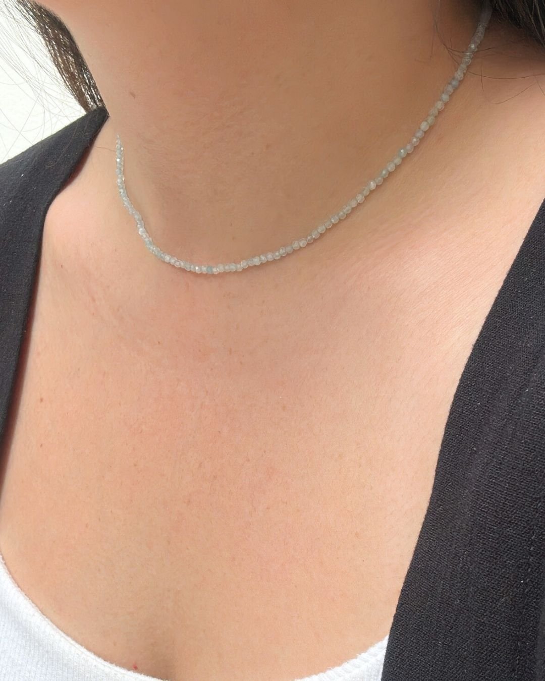 COLAR CHOKER PEDRAS ÁGUA MARINHA 2MM