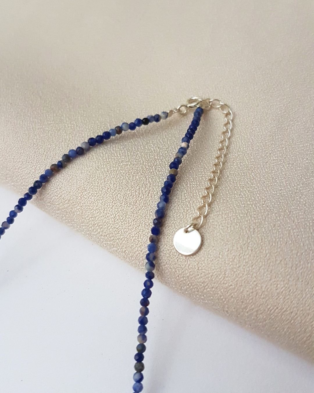 COLAR CHOKER PEDRAS LAPIS LAZULI COM OLHO GREGO 2MM