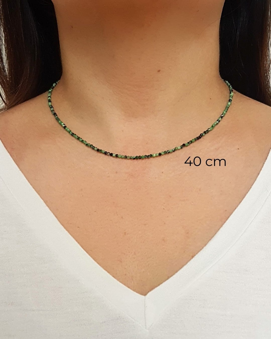COLAR CHOKER PEDRAS ZOISITA VERDE LAPIDADAS 2MM