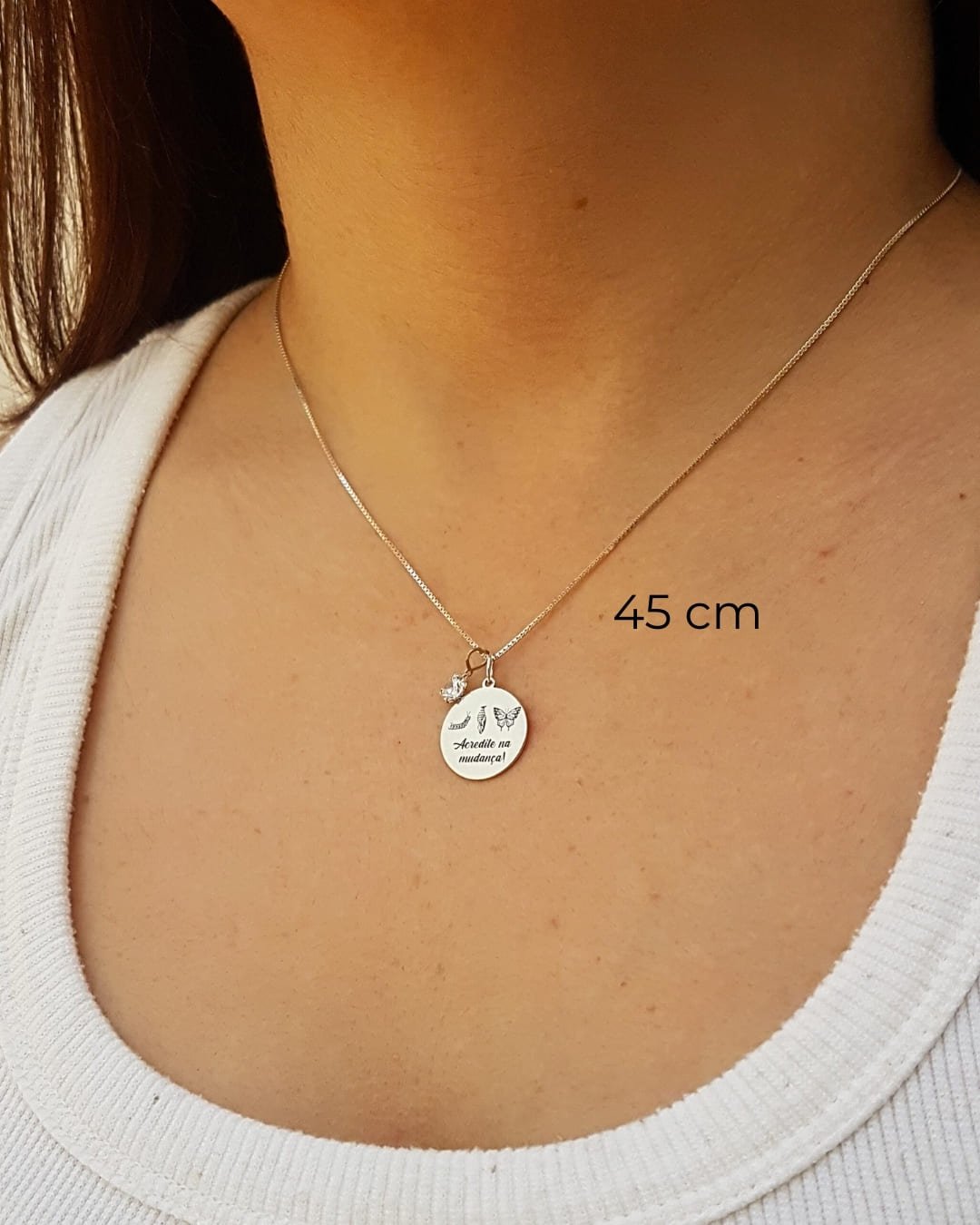COLAR MEDALHA ACREDITE NA MUDANÇA COM CRISTAL