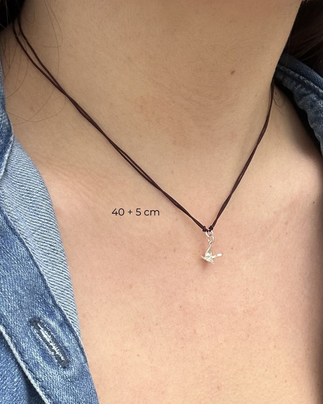 COLAR MINI TSURU CORDÃO MARROM