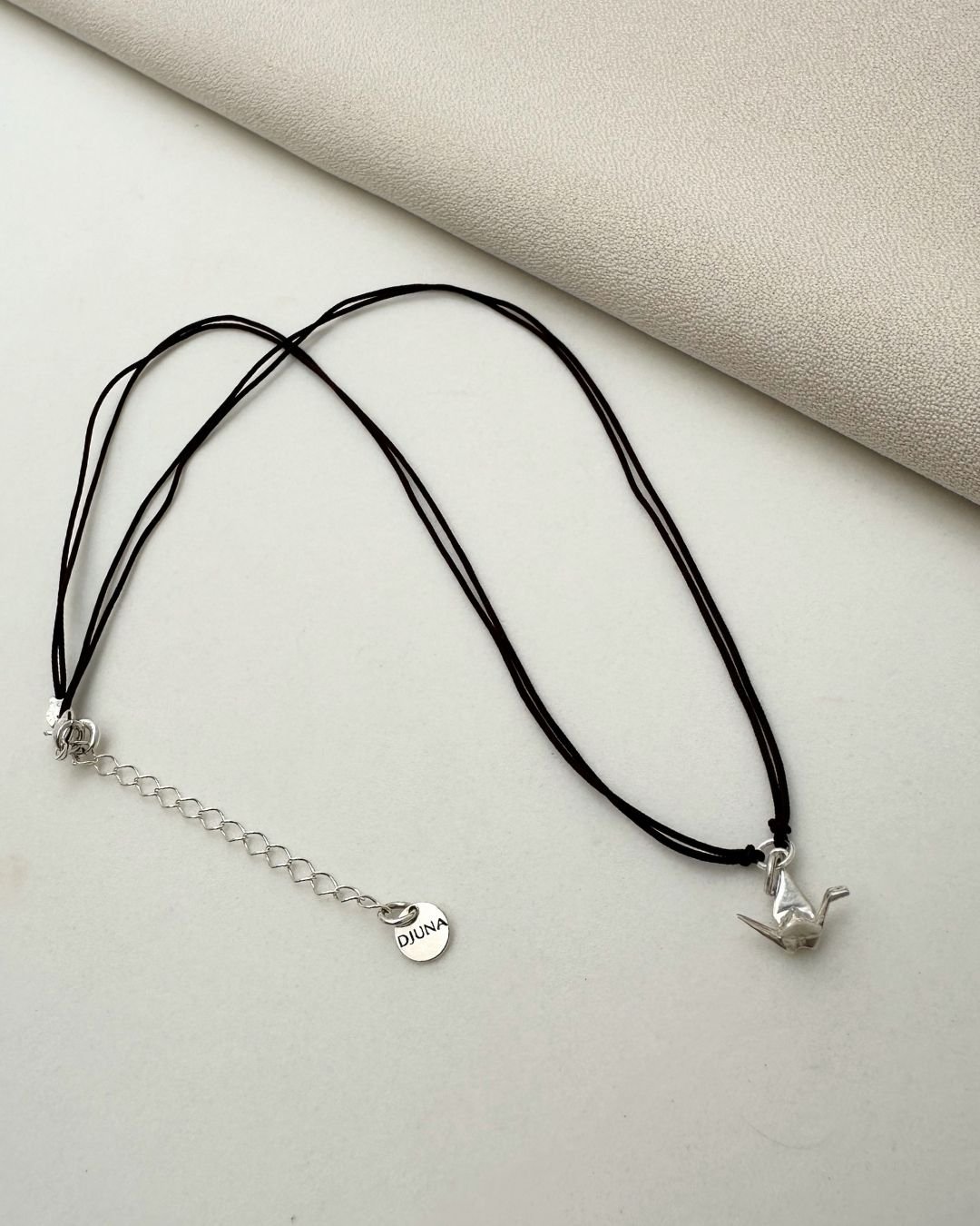 COLAR MINI TSURU CORDÃO MARROM