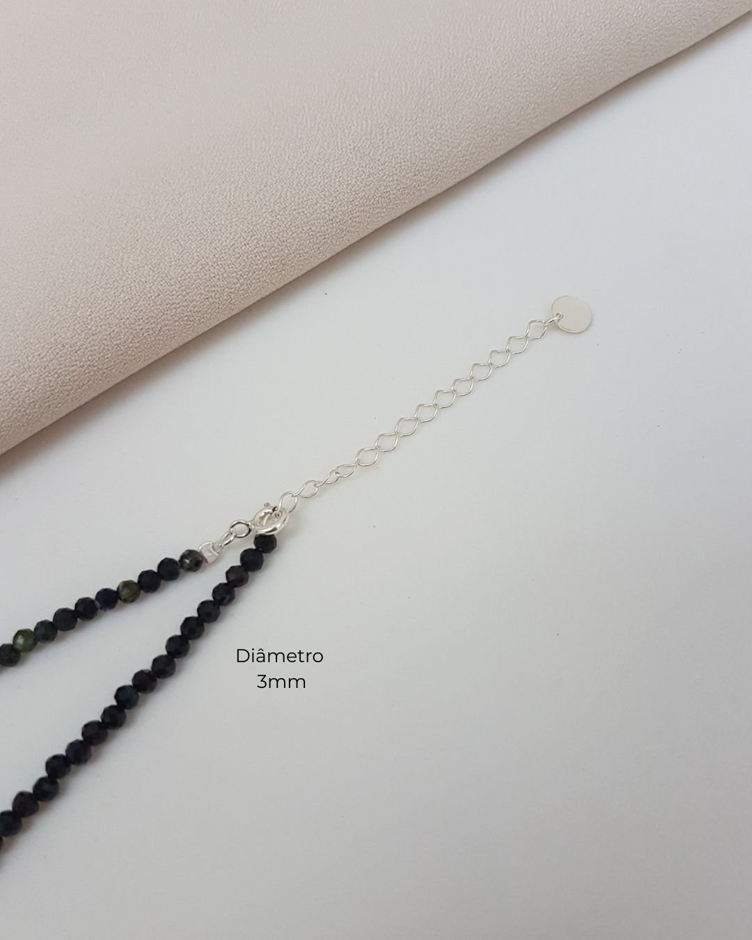 COLAR OBSIDIANA NEGRA PEDRAS NATURAIS LAPIDADAS 3MM PRATA 925