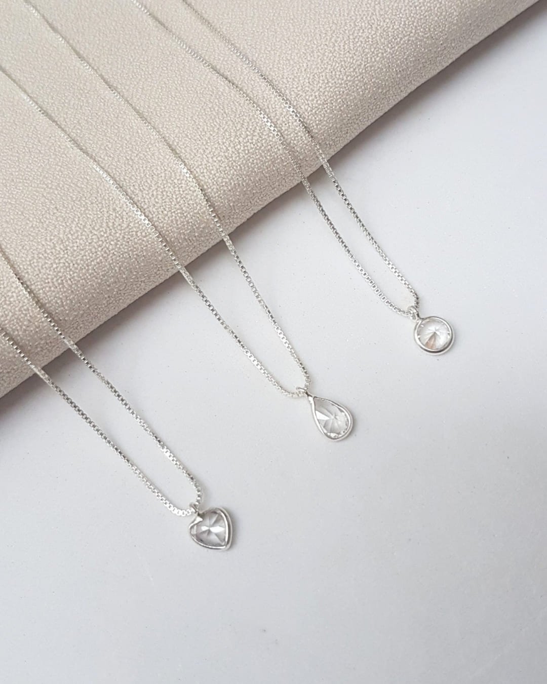 COLAR PINGO LUZ BOLINHA DE PRATA 925