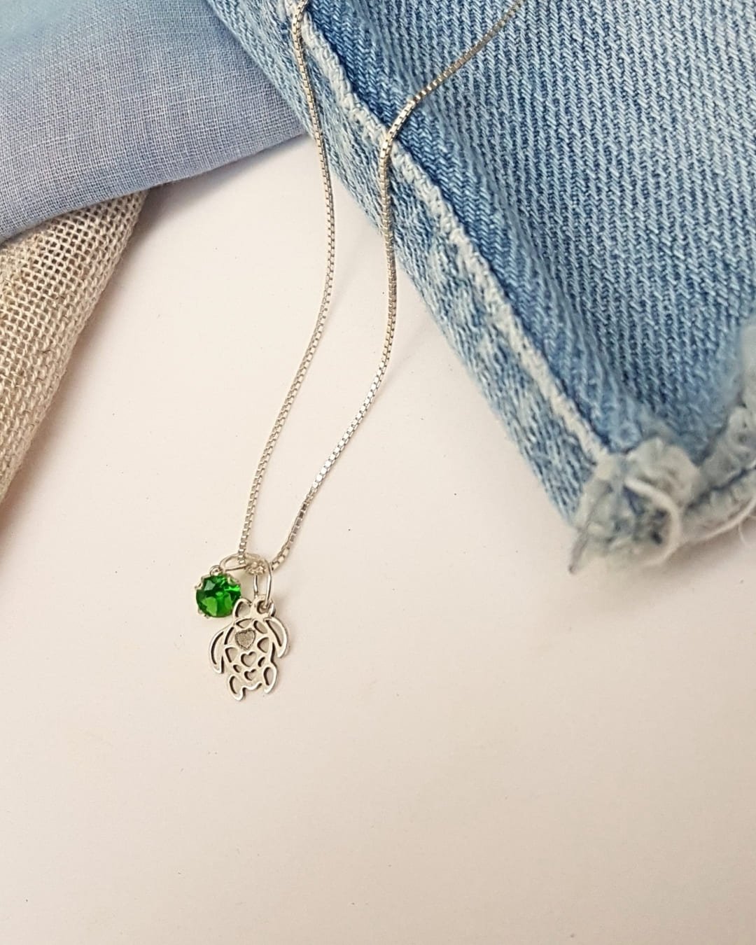 COLAR TARTARUGA VAZADA COM CRISTAL