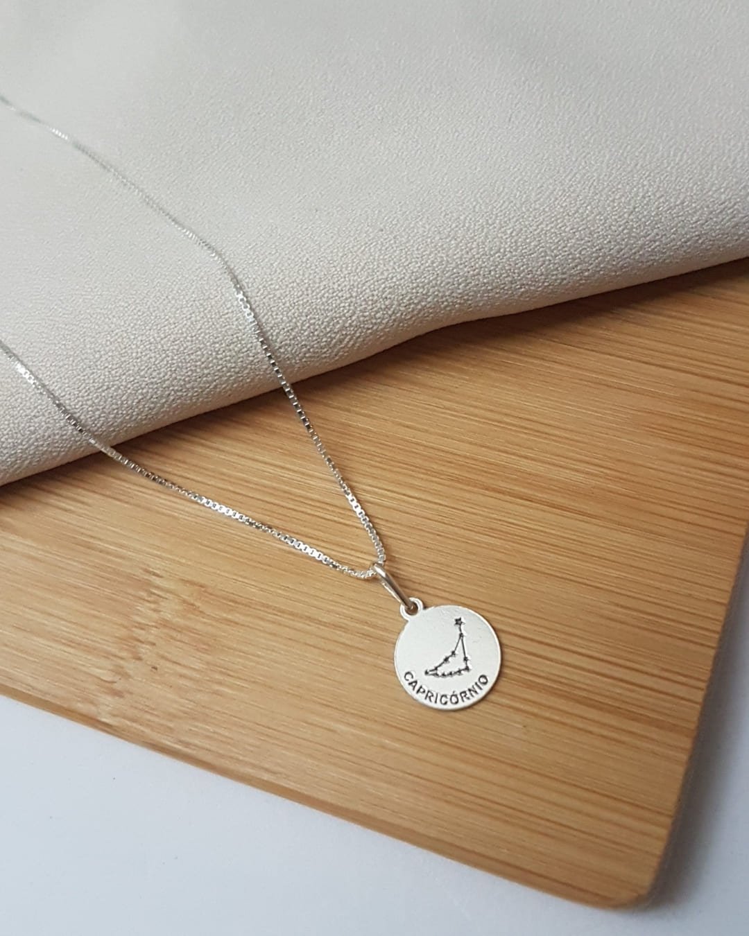 PINGENTE MEDALHA SIGNO CAPRICÓRNIO PRATA 925