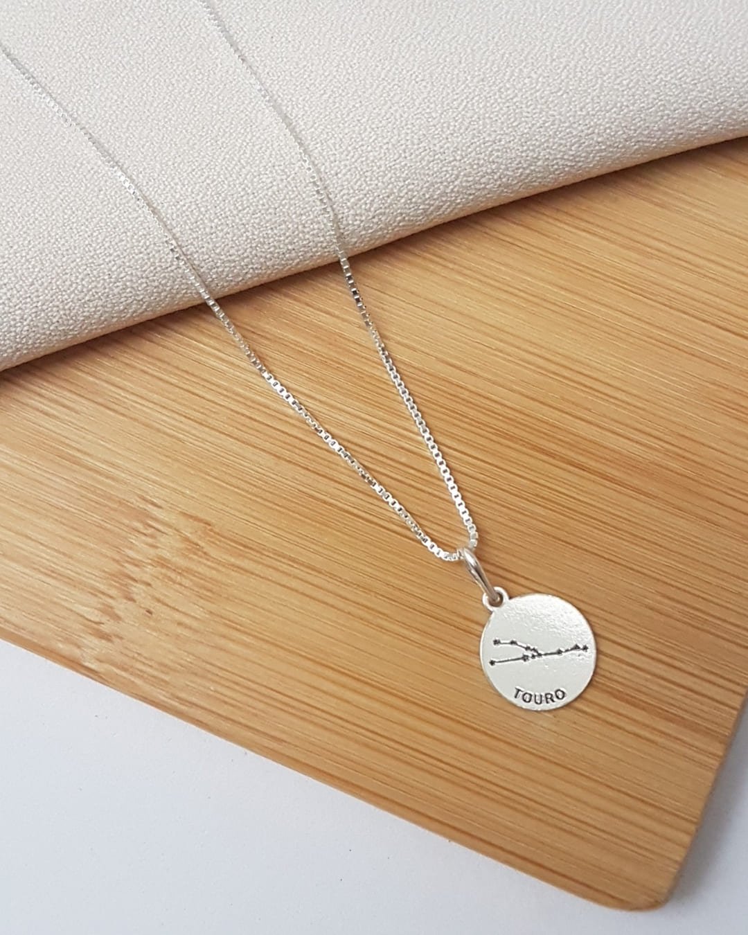 PINGENTE MEDALHA SIGNO TOURO PRATA 925