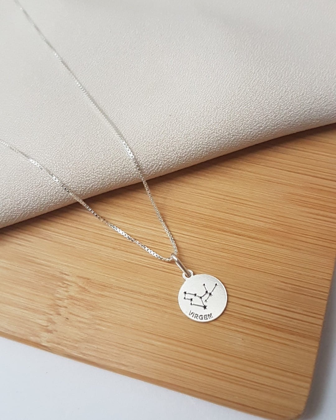 PINGENTE MEDALHA SIGNO VIRGEM PRATA 925