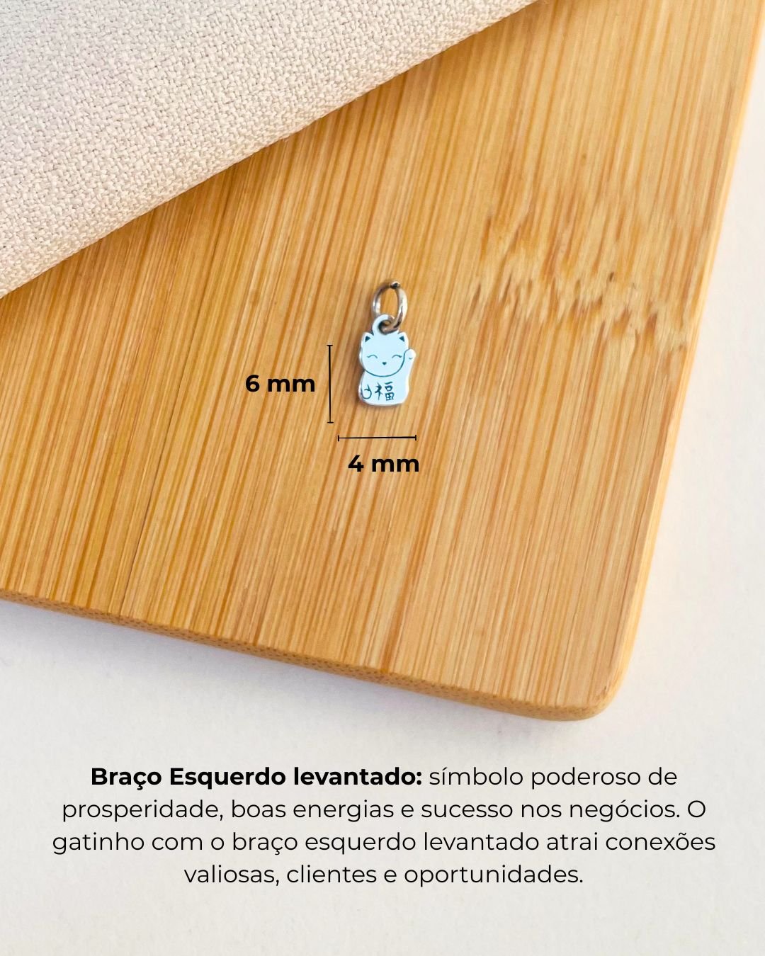 PINGENTE MINI GATO DA SORTE E PROSPERIDADE BRAÇO ESQUERDO PRATA 925