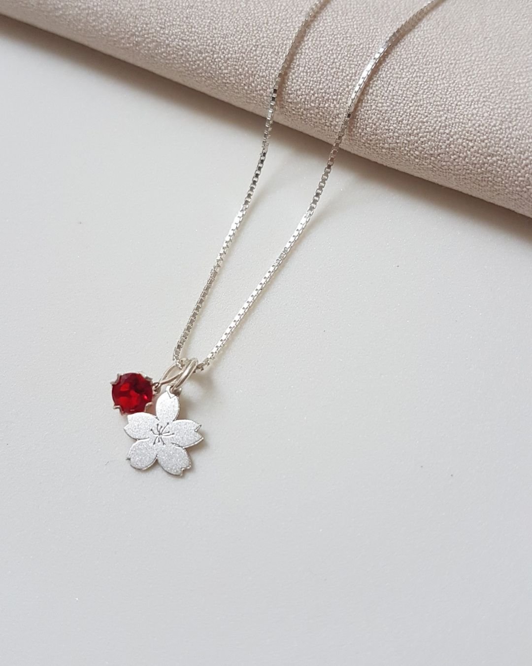 PINGENTE PINGO DE LUZ VERMELHO