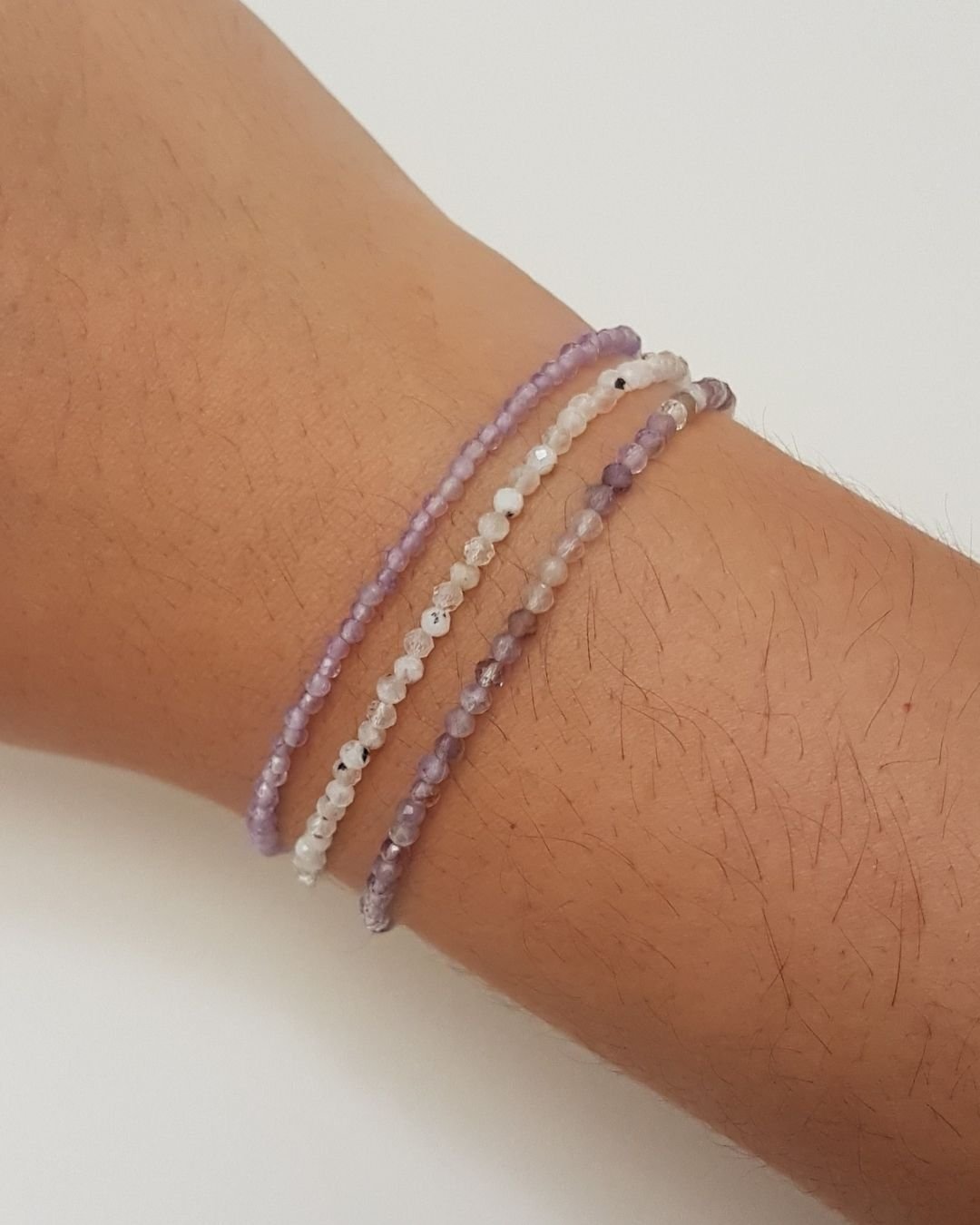 PULSEIRA AMETISTA MESCLADA PEDRAS NATURAIS LAPIDADAS 2MM PRATA 925