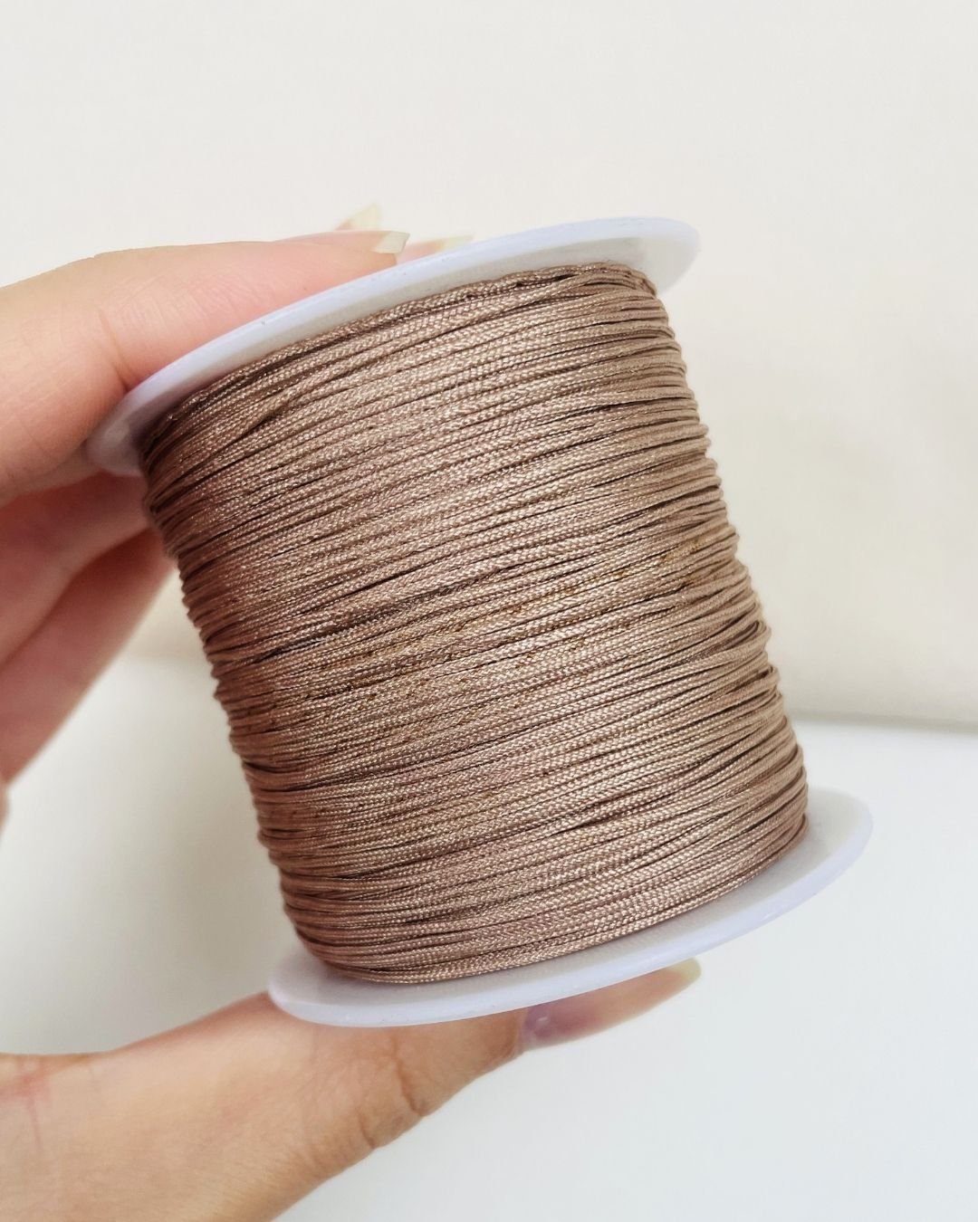 PULSEIRA CORAGEM CORDÃO BEGE E PRATA 925