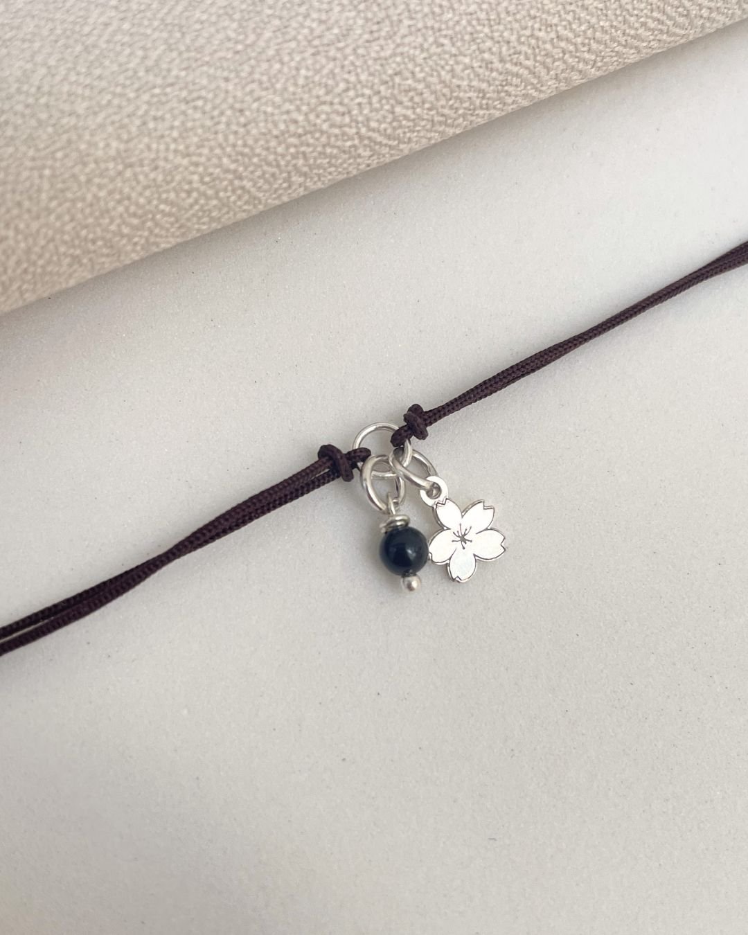PULSEIRA CORDÃO COM SAKURA