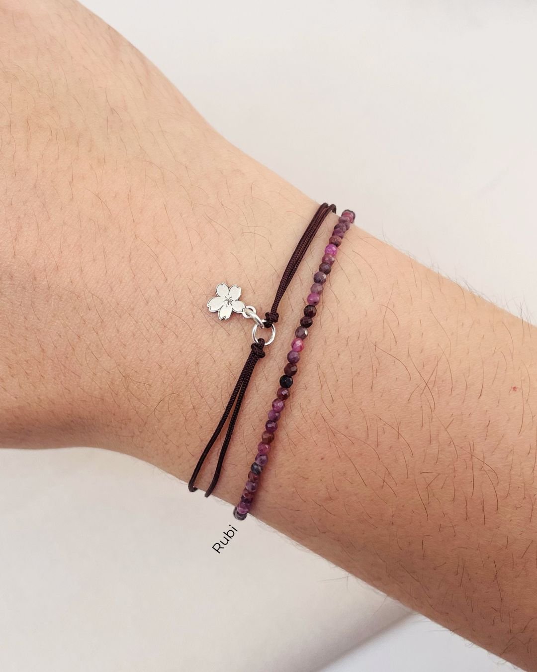 PULSEIRA CORDÃO MARROM COM MINI SAKURA