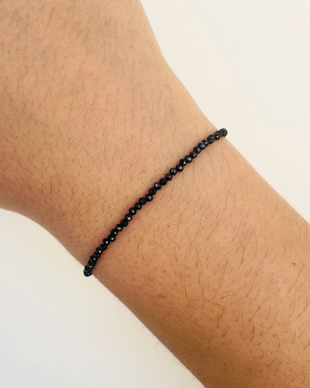 PULSEIRA ESPINÉLIO PRETO PEDRAS LAPIDADAS 2MM