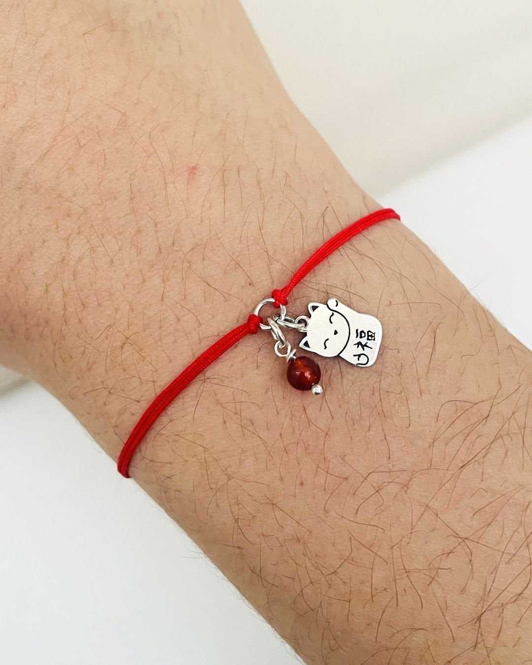 PULSEIRA GATO DA SORTE CORDÃO VERMELHO E PRATA 925