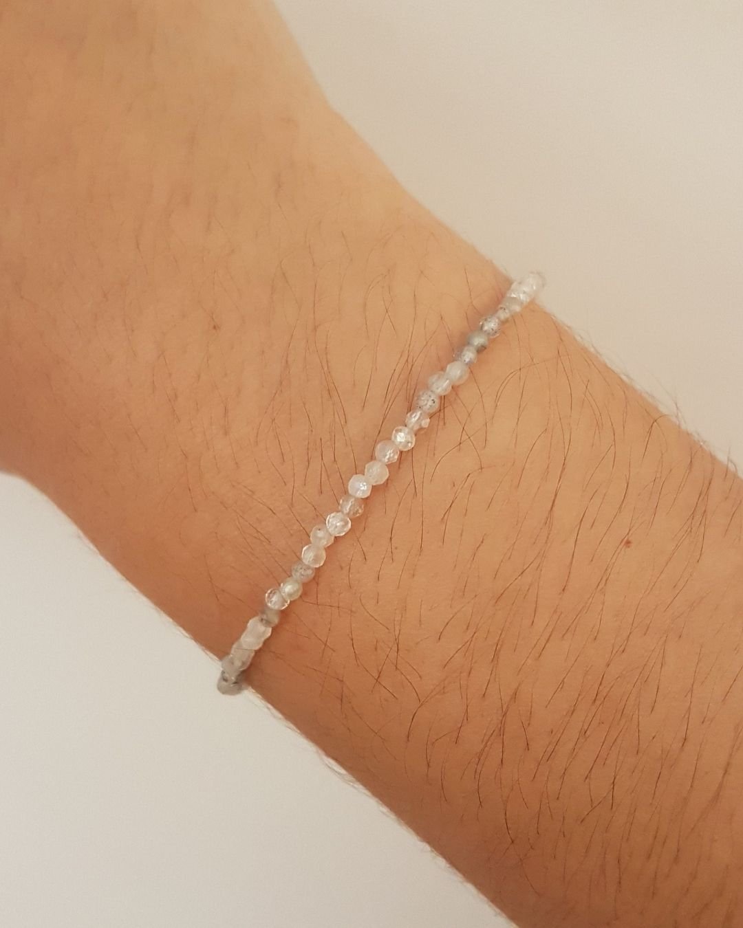 PULSEIRA LABRADORITA PEDRAS NATURAIS LAPIDADAS 2MM PRATA 925