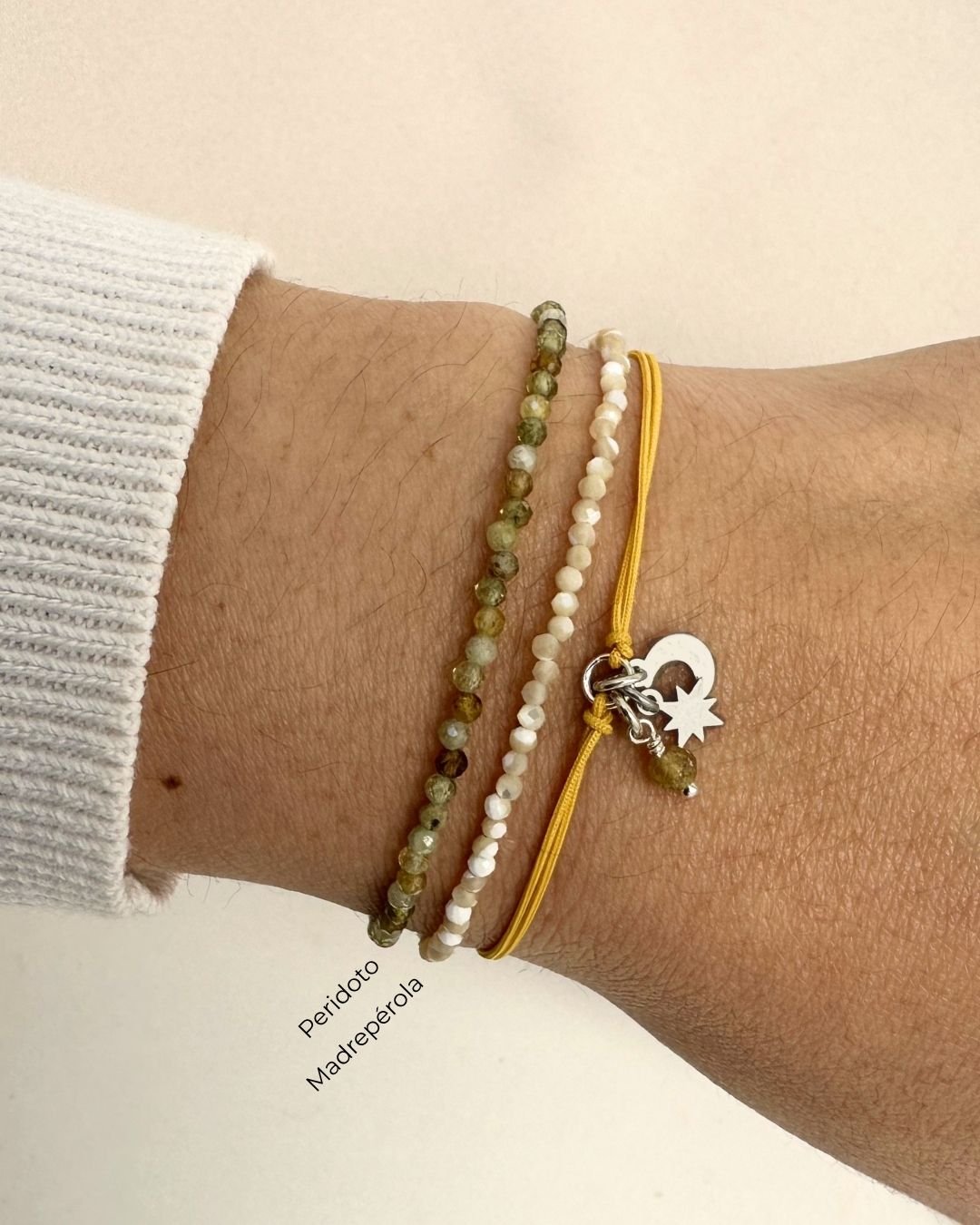 PULSEIRA LUA ESTRELA CORDÃO AMARELO PRATA 925