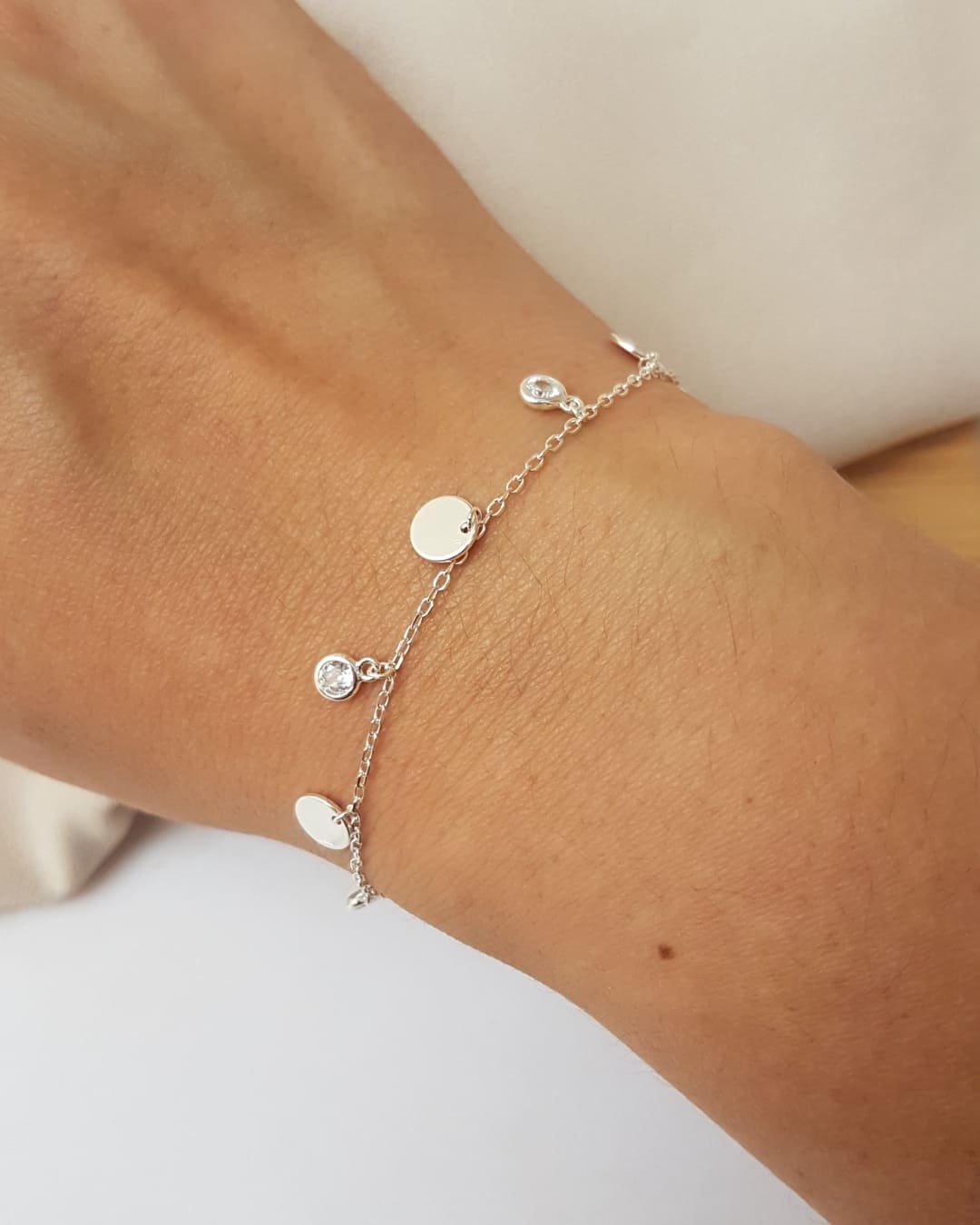 PULSEIRA MEDALHINHAS E ZIRCÔNIAS PENDURADAS PRATA 925