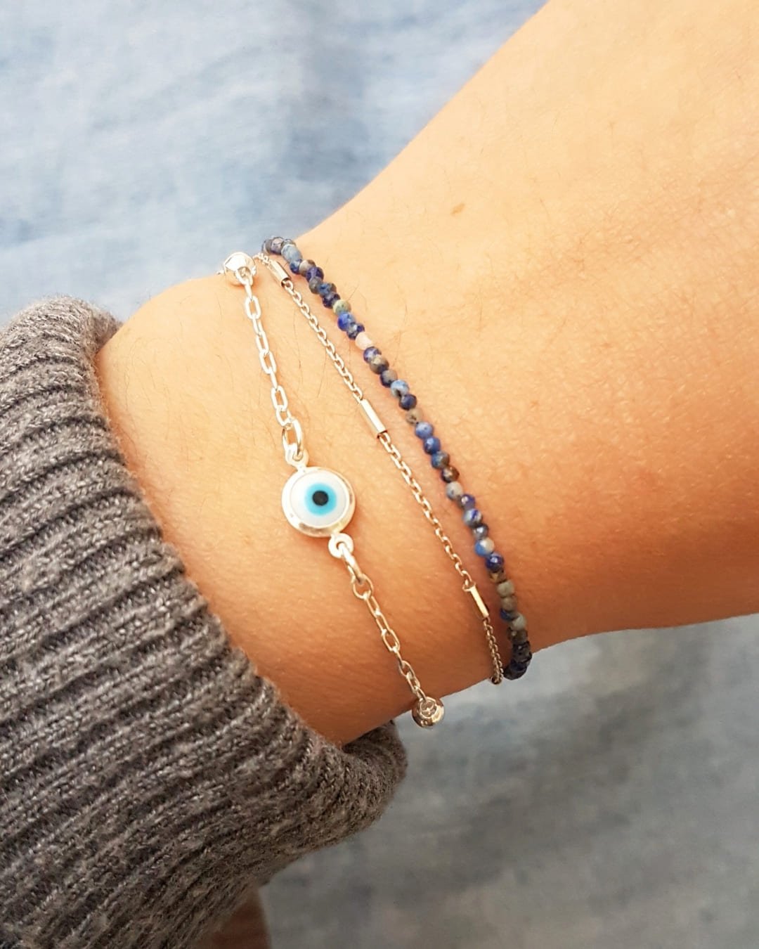 PULSEIRA PEDRAS LÁPIS LAZULI LAPIDADAS 2MM